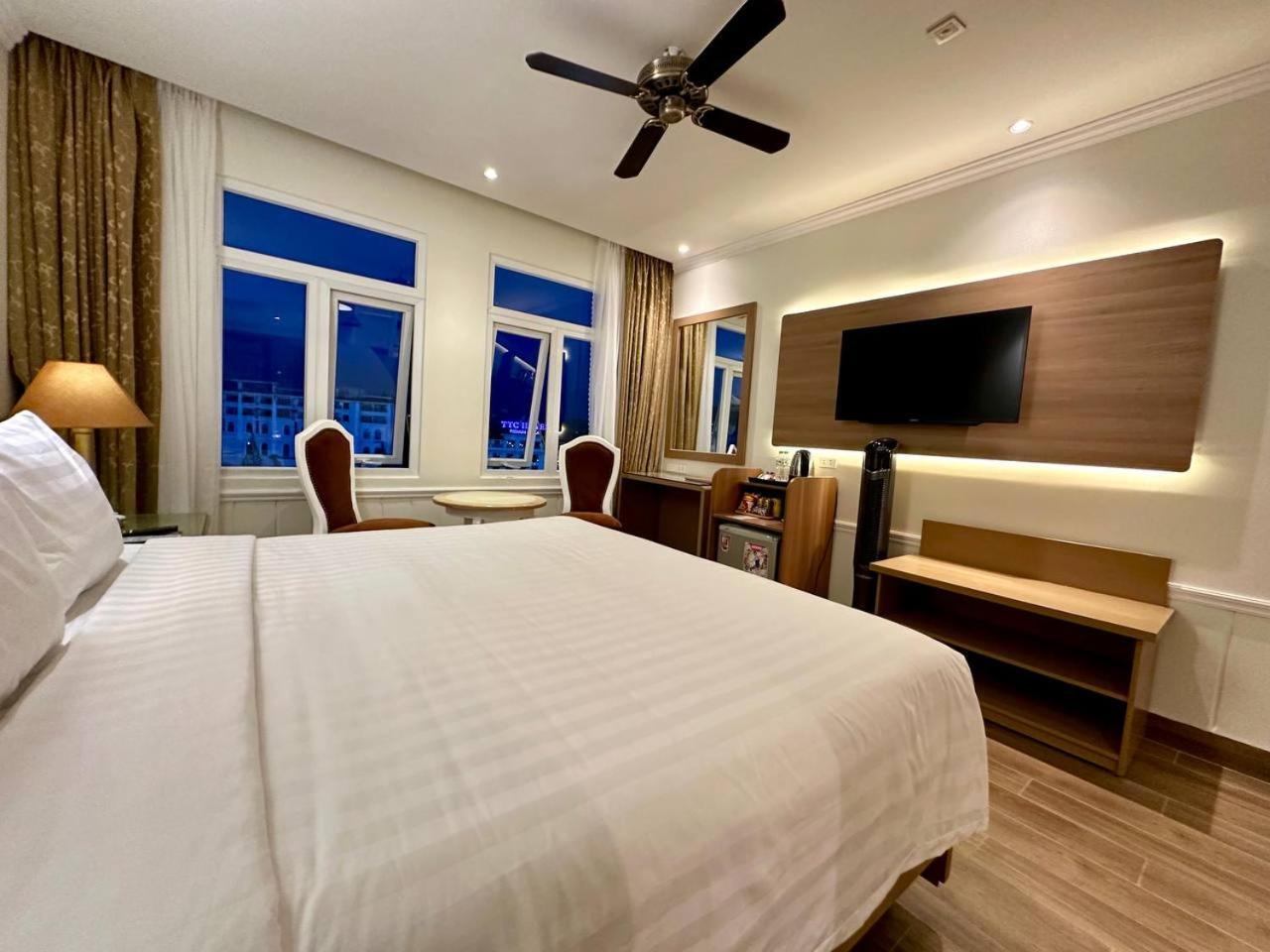 Tulip Hotel 2 Далат Екстер'єр фото