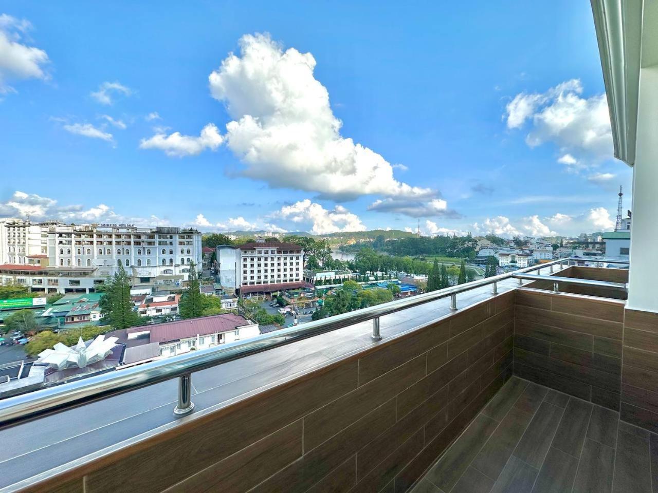 Tulip Hotel 2 Далат Екстер'єр фото