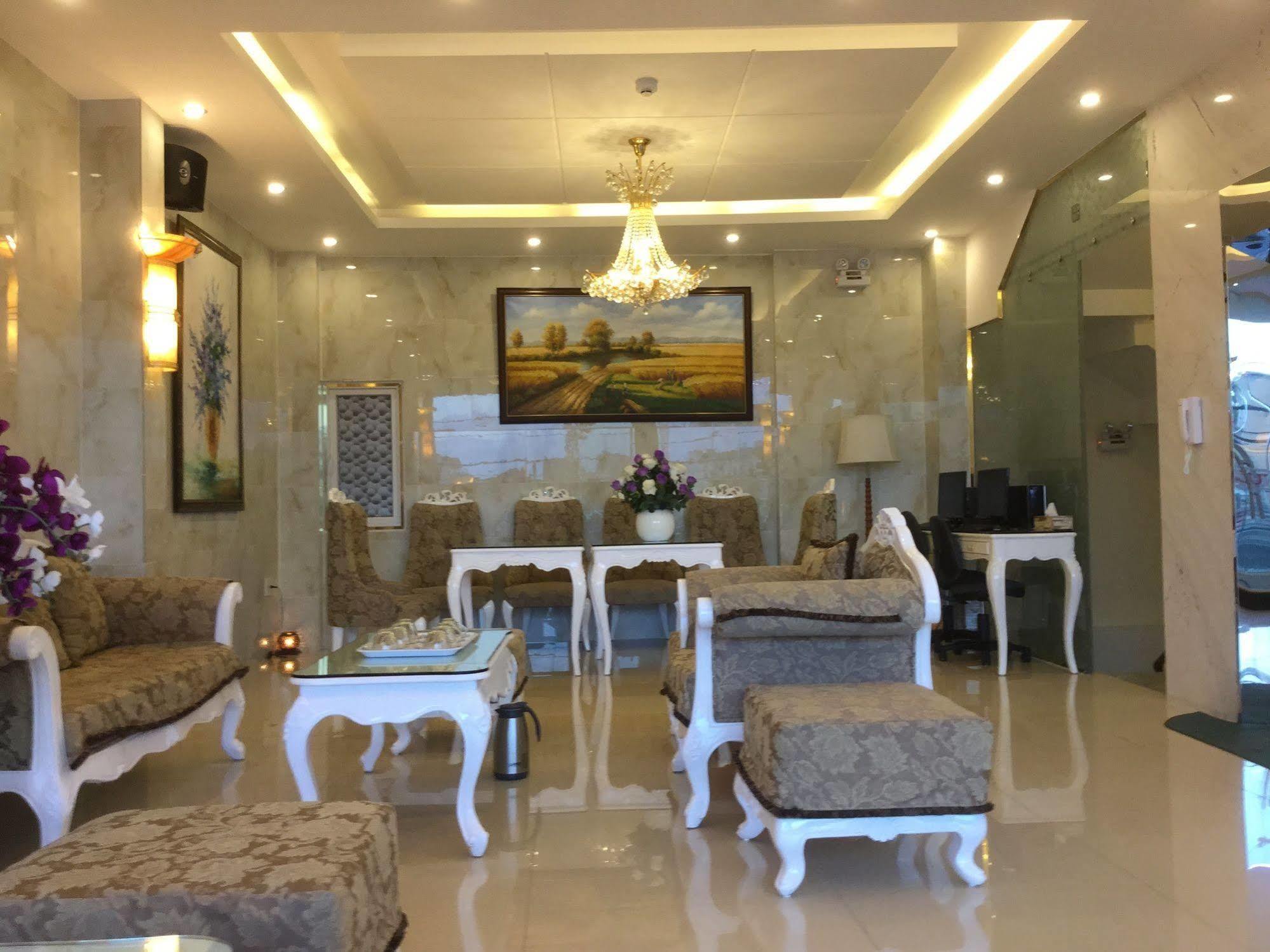 Tulip Hotel 2 Далат Екстер'єр фото